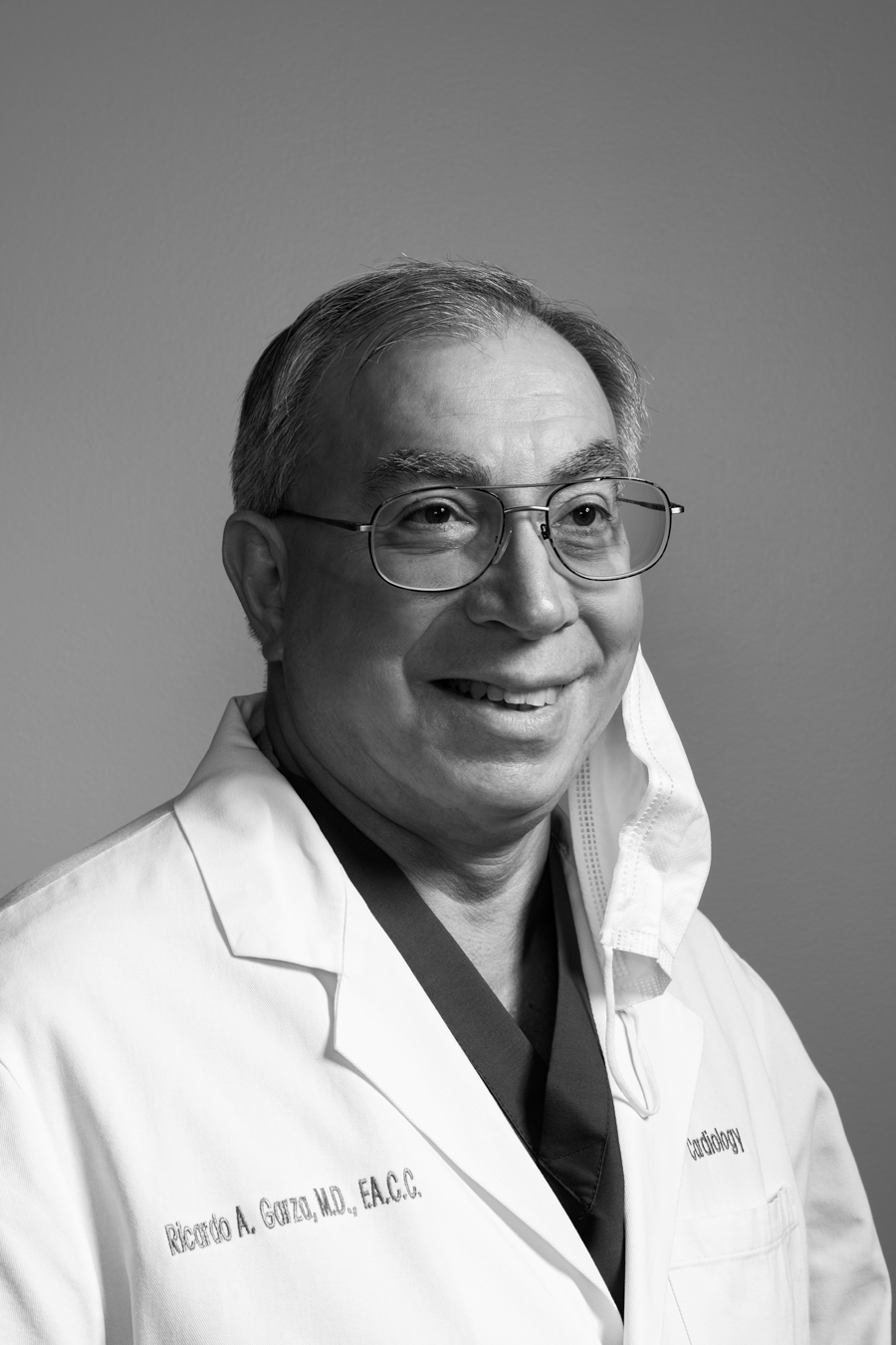Dr_Garza_03_BW
